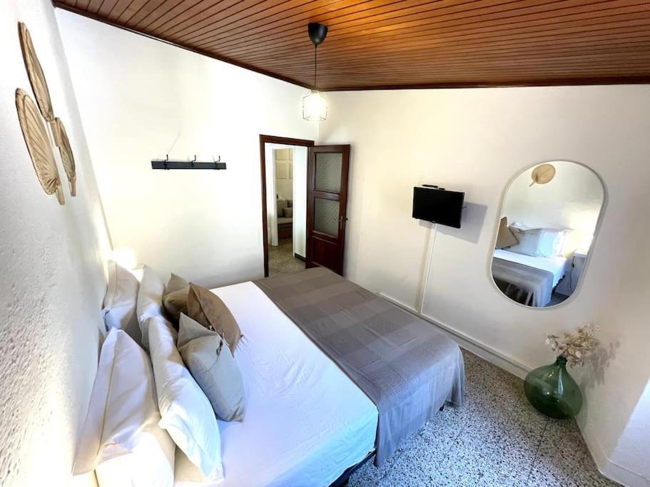 Historic Downtown Home By The Sea With King Bed Monterosso al Mare Exterior photo